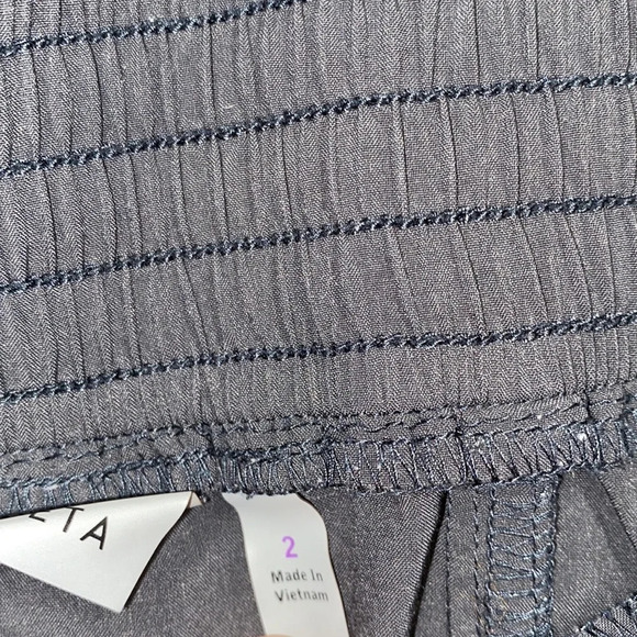 Athleta grey athletic pants size 2 - Picture 3 of 6